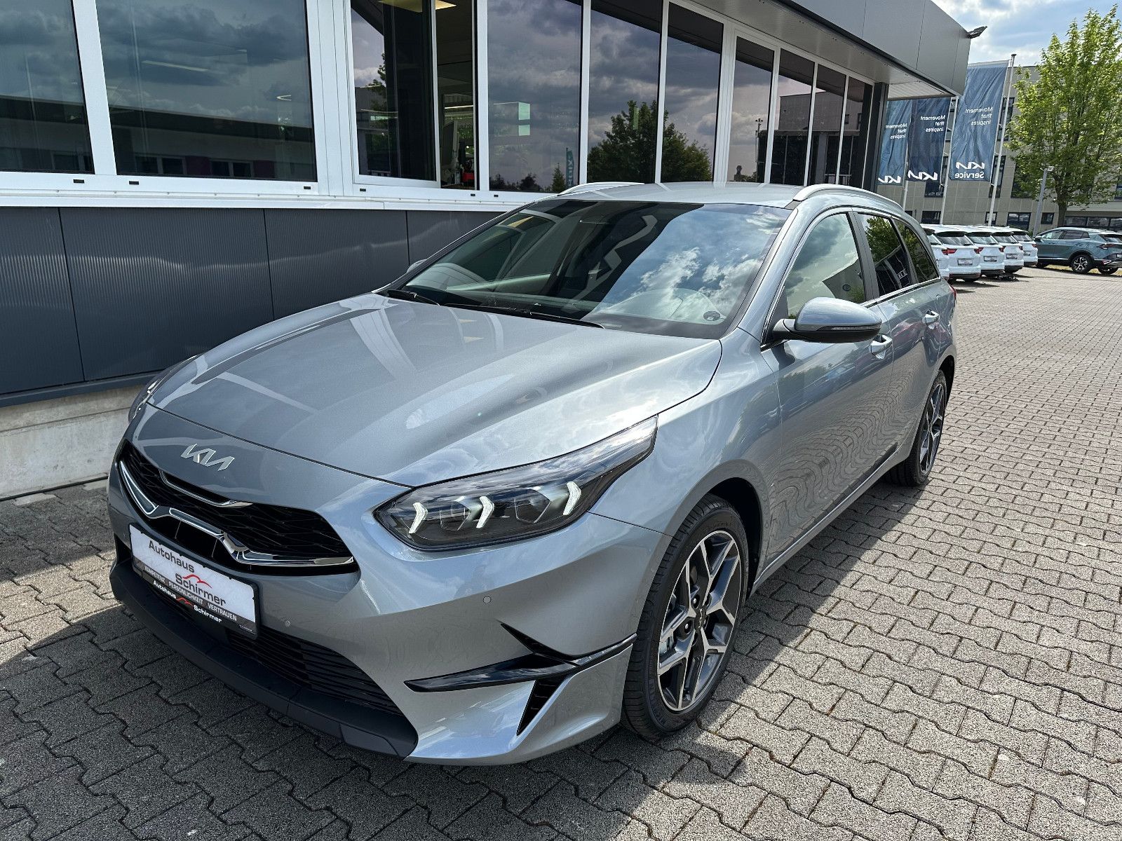 Fahrzeugabbildung Kia cee'd Sportswagon1.5T 48V DCT ULTIMATE STYLE JBL