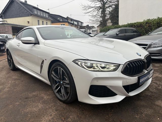 BMW 840 i Coupé xDrive M -/Individual/Head UP/SoftCl