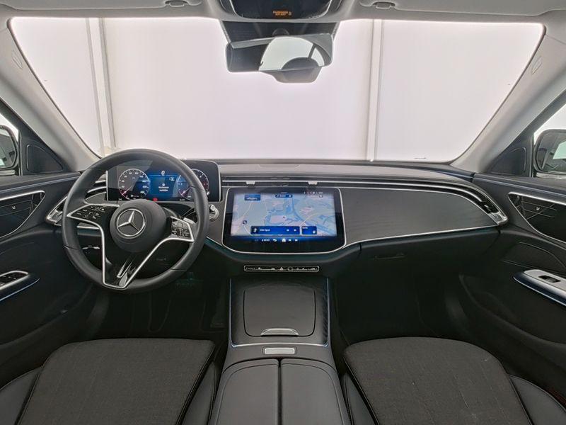 Mercedes-Benz E 220 d AVANTGARDE|LED|PANO|DISTR|LHZ+SHZ|KAM