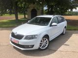 Skoda Octavia Combi Elegance 1.4 TSI*DSG*XENON*17ZOLL - Skoda Octavia 1Z mit Benzin-Antrieb