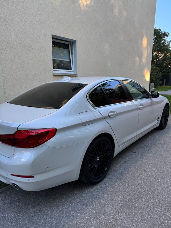 Image of BMW 520