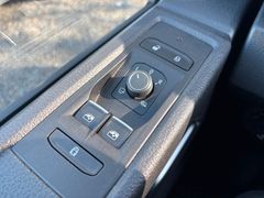 Fahrzeugabbildung Volkswagen T6.1 Multivan 150 PS STANDHZG ASSIST AHK ACC NAV