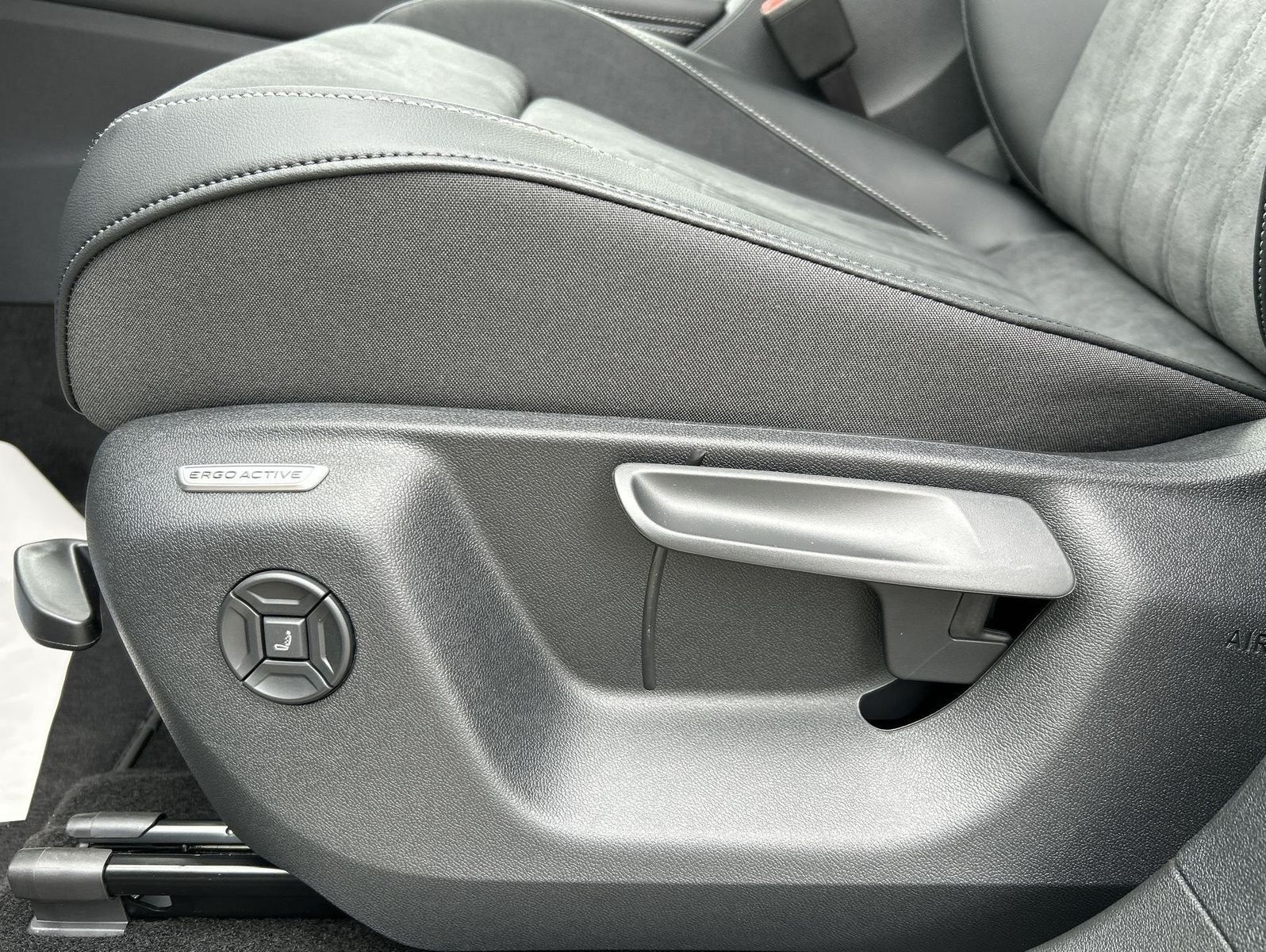 Volkswagen Tiguan - Bild 17