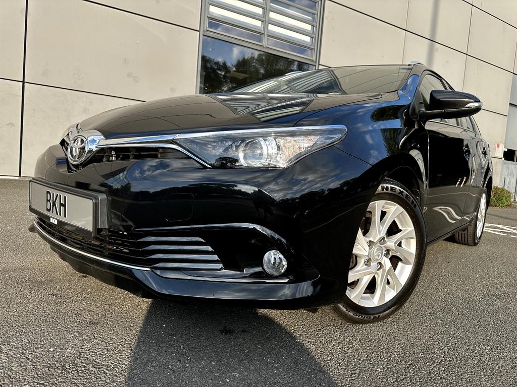 Toyota Auris Touring Sports
