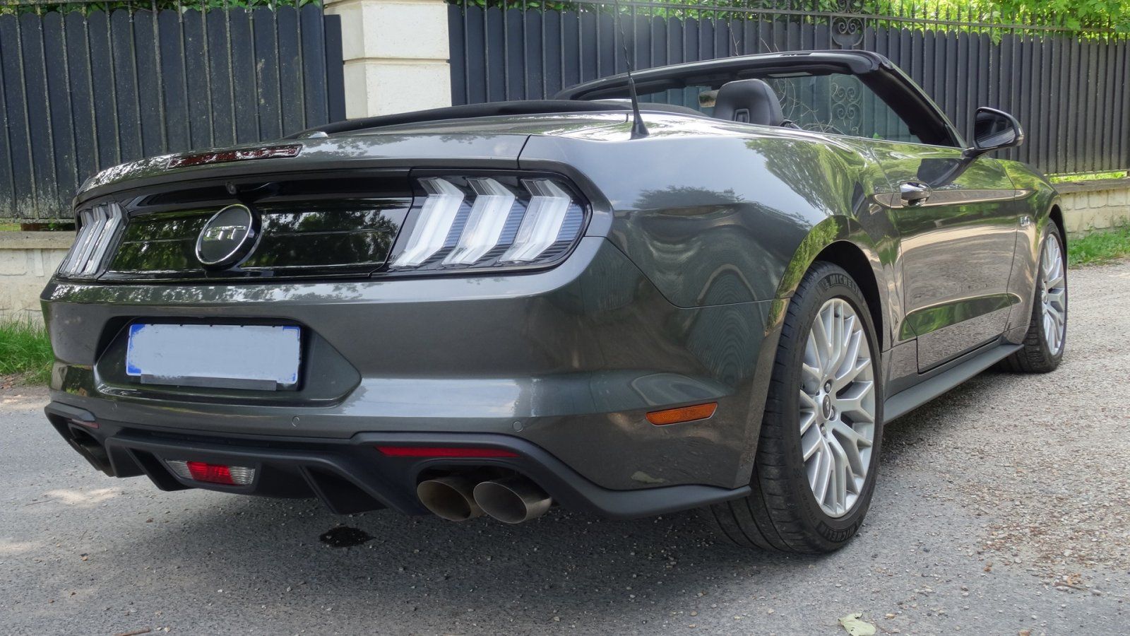 Ford Mustang (GT 5.0 Convertible COC/Navi/B&O/Sitzhzg)