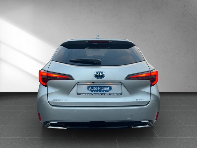 Toyota Corolla TS 2.0 Hybrid Team D *2xPDC*LED*NAV*SHZ*