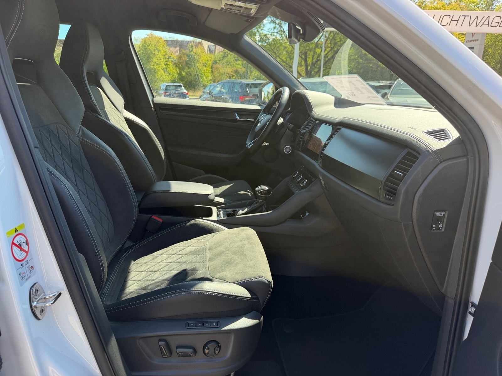 Skoda Kodiaq 2.0TDI Sportline 4x4 DSG Navi AHK LED Sta foto 16