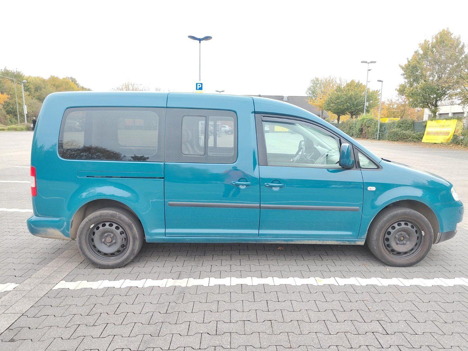 Volkswagen Caddy 2008 — interior
