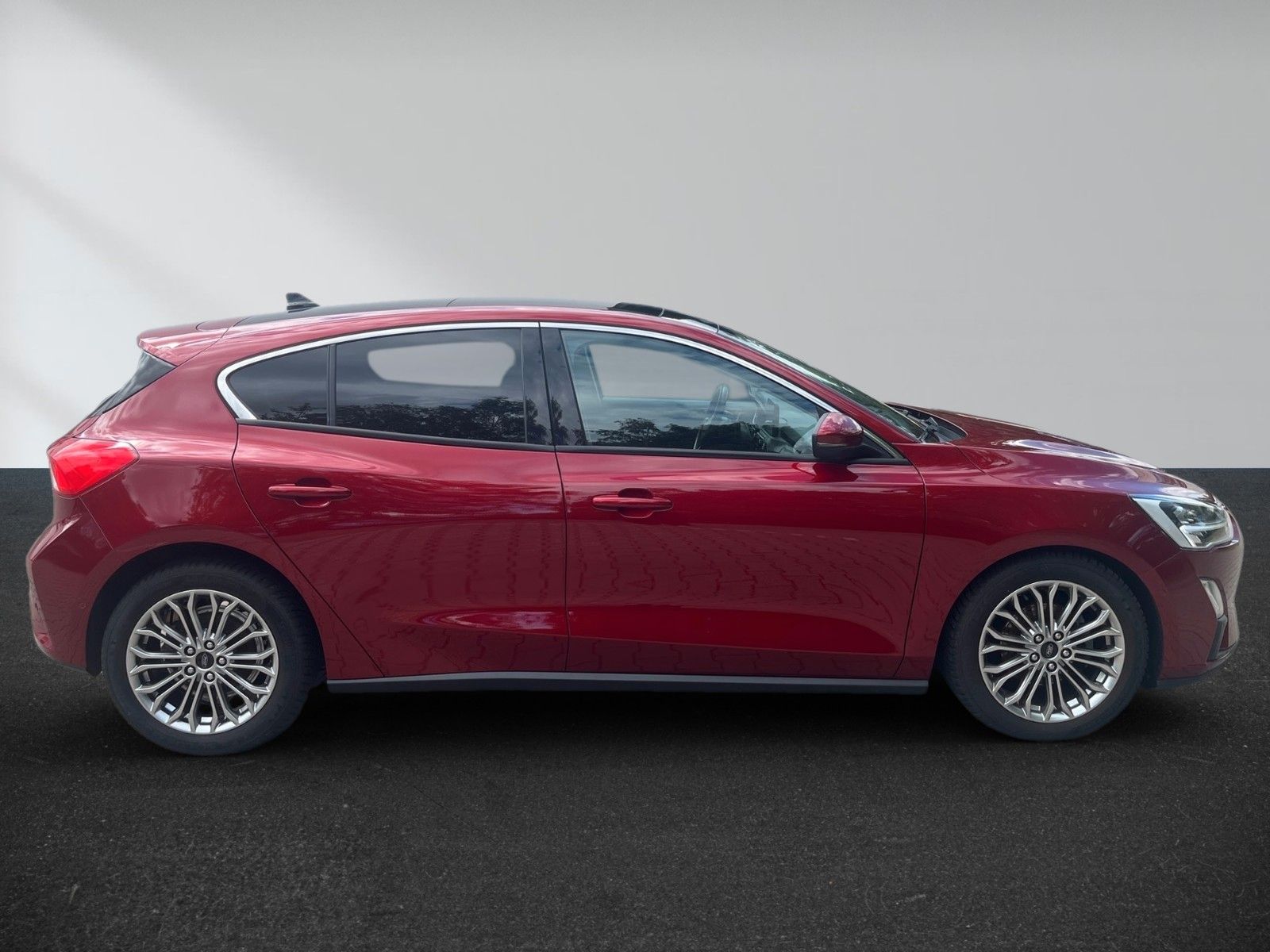 Ford Focus 1,5 EcoBlue 88kW Titanium Automatik – Bild 3