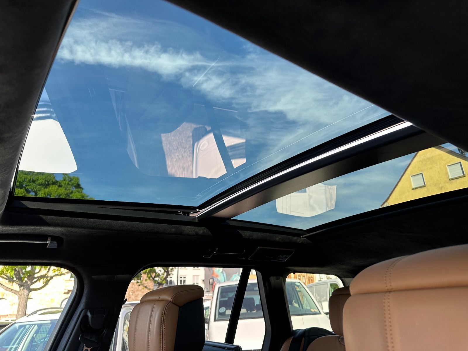 Fahrzeugabbildung Land Rover RANGE ROVER AUTOBIOGRAPHY*VOLLAUS.+1.HAND*