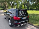 Mercedes-Benz GL 350 BlueTEC 4MATIC - - Mercedes-Benz GL 350 mit Diesel-Antrieb: Bluetec