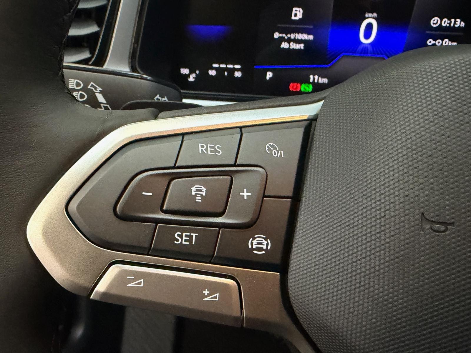 Volkswagen T-Roc 1.5TSI Limited#DSG#SHZ#AHK#ACC#LED#Keyless
