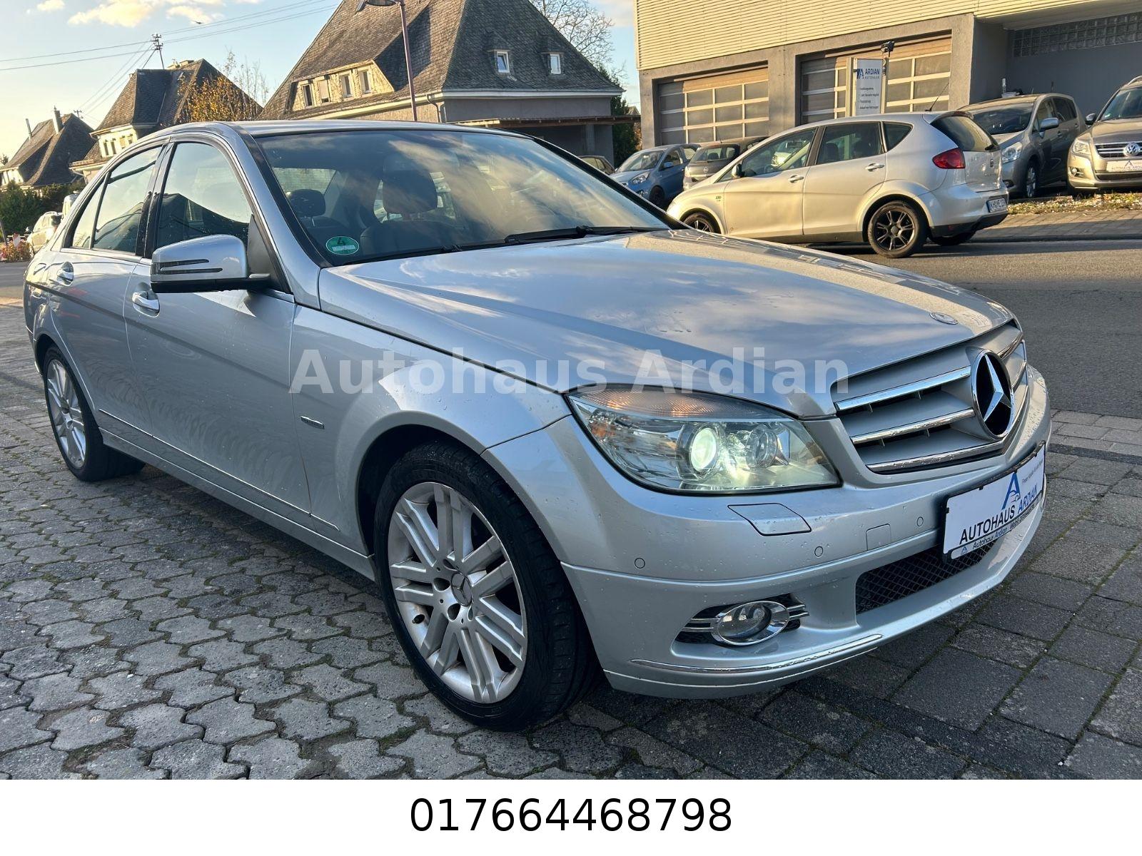 Mercedes-Benz C 250 C -Klasse Lim. C 250 CGI+AUTOMATIK+LEDER+