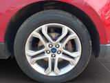 Ford Edge 2,0 l TDCi 4x4 Titanium/SitzHZ vorn+hinten - rote Ford Edge