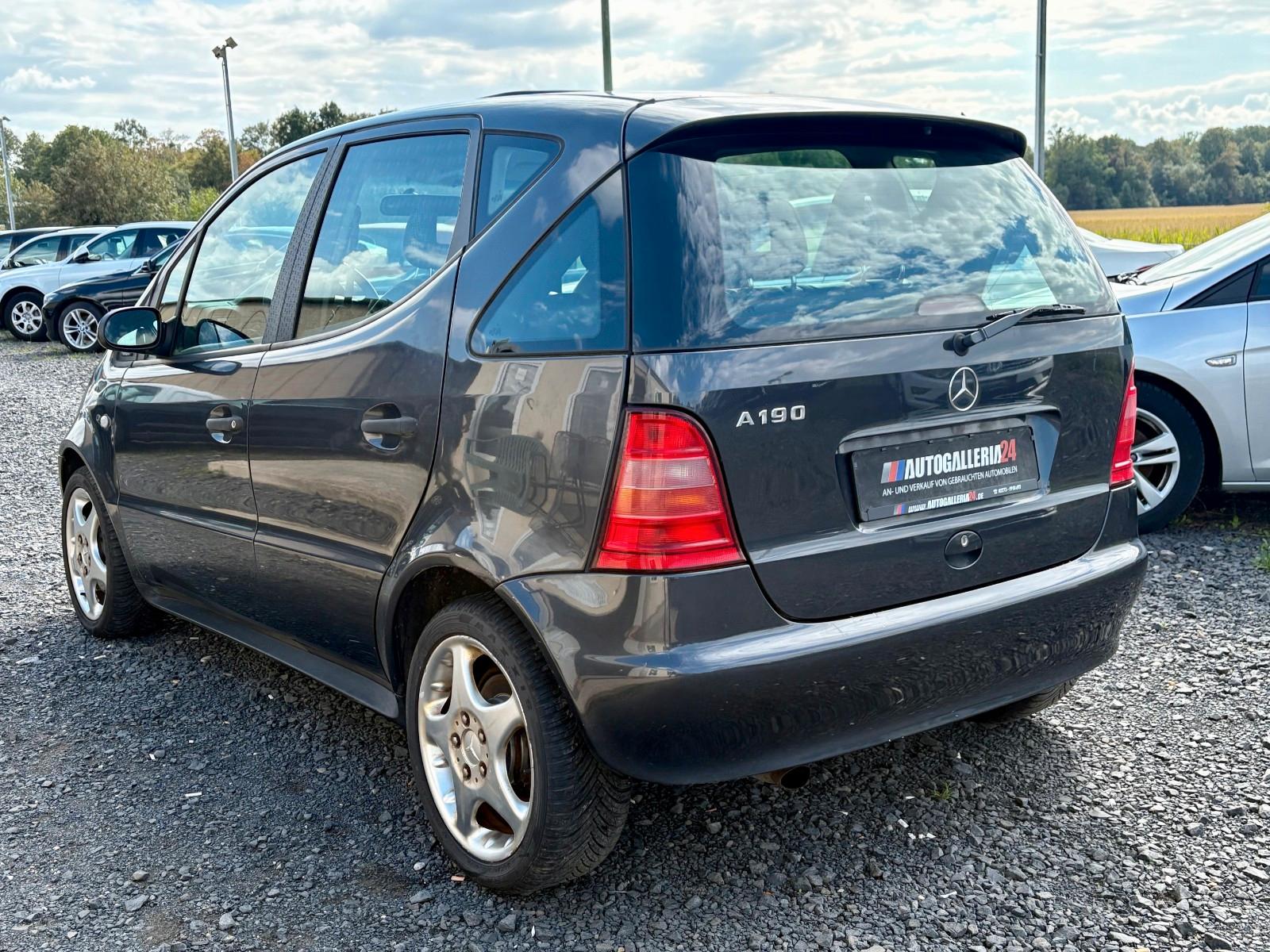 Mercedes-Benz A 190 AVANTGARDE Panorama Klima TÜV 09/2028 LMR