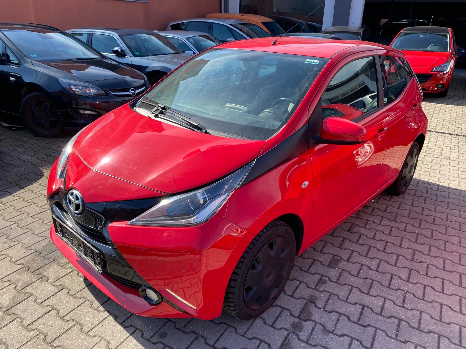 Toyota Aygo AYGO x-play touch