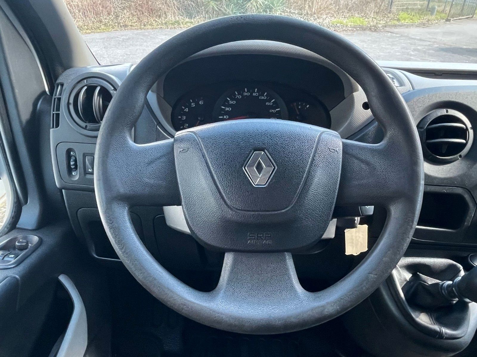 Fahrzeugabbildung Renault Master III DoKa PRITSCHE L3H1 3,5t AHK 7-SITZ AC