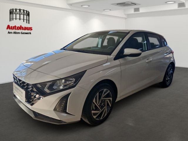 Hyundai i20 KLIMAAUT+BOSE-SOUND+APPLE/ANDROID+SITZHZG+LE
