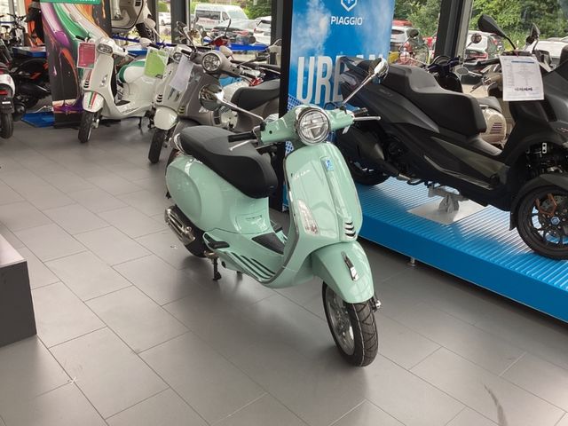 Vespa Primavera 125 E5+ Verde Amabiele NEU SOFORT LIEF