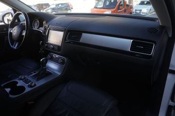 Volkswagen Touareg - 8