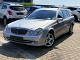 Mercedes-Benz E 220 Avantgarde T CDI/SHZ/Klima/Automatik/Tempo - Mercedes-Benz E 220 aus 2005: Cdi