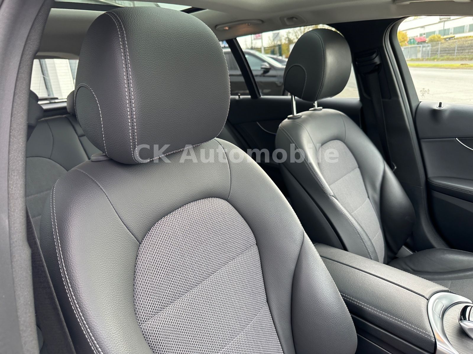 Fahrzeugabbildung Mercedes-Benz C300d T 4Matic Avantgarde/Burmeste/Navi/LED/360°