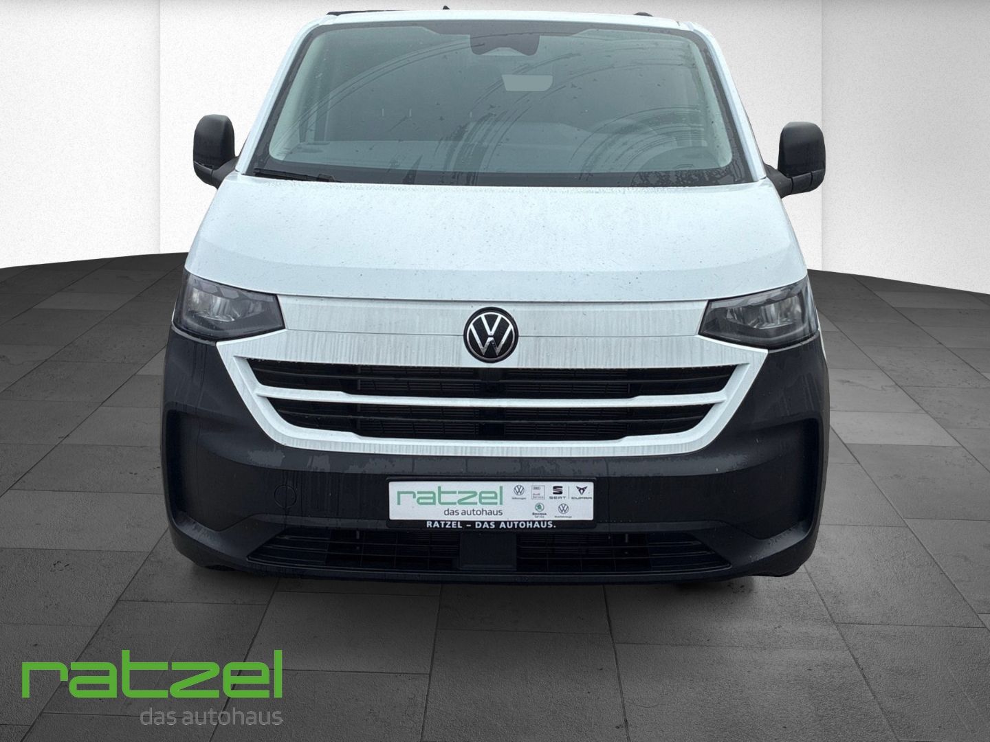Fahrzeugabbildung Volkswagen Transporter Kasten 2.0 TDI KR AHK+LED+ACC+Regal