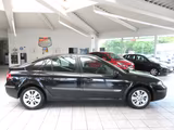 Renault Laguna Avantage1.6 16V*1.Hand*HU/AU neu* - Renault Laguna: Limousine