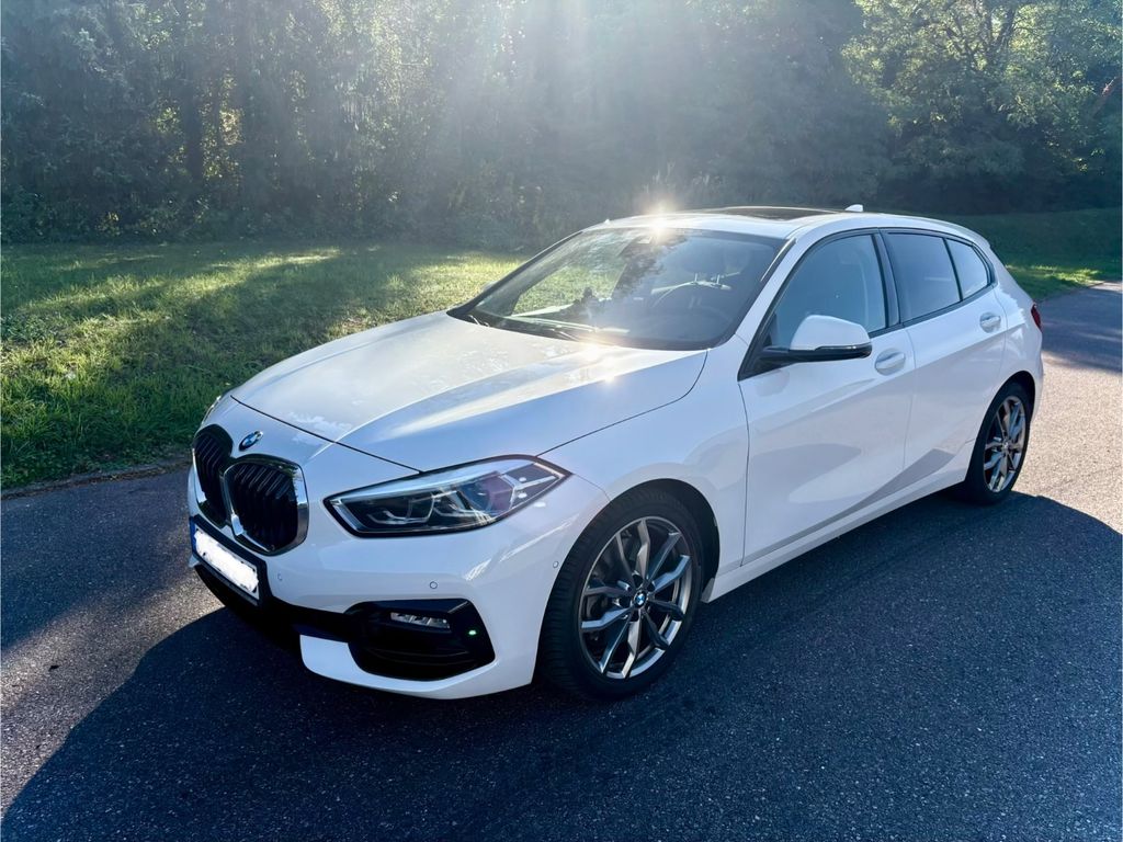 Image of BMW 120