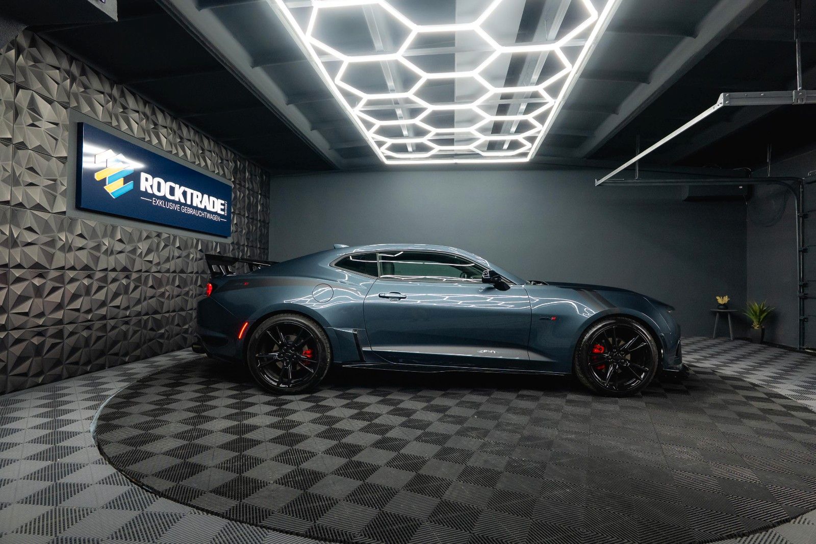 Fahrzeugabbildung Chevrolet Camaro 2.0 Turbo Coupe ZL1 Package *CarPlay*LED*