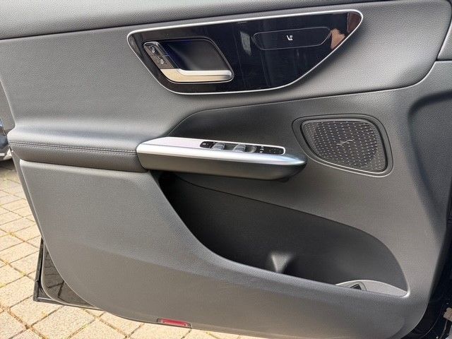 Fahrzeugabbildung Mercedes-Benz GLC 200 4M AHK+EASYPACK+AMBIENTE+APPLE+LED+