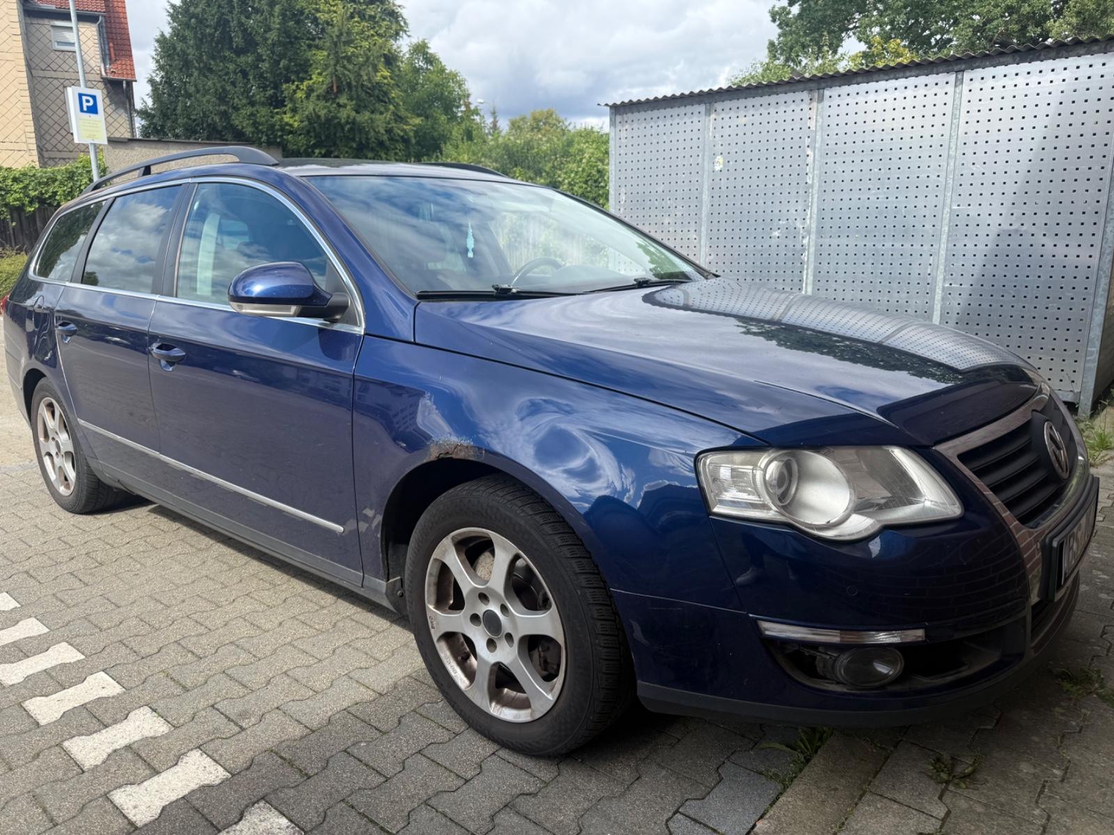 Volkswagen Passat 2008 — rear view