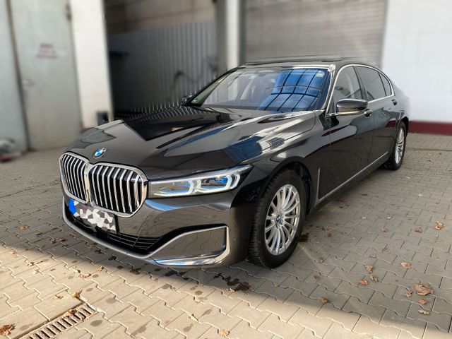 BMW 730Ld xDrive LANG *TV* Stdhz*HeadUp*