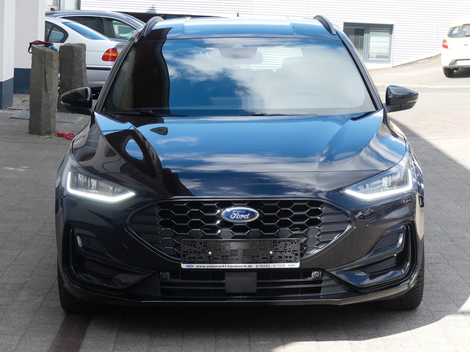 Fahrzeugabbildung Ford Focus Turnier ST-Line X