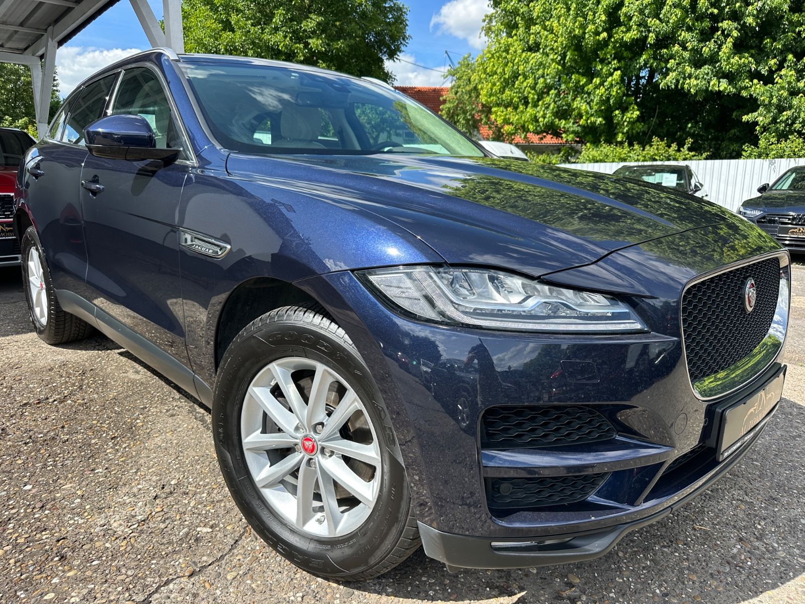JAGUAR F-Pace