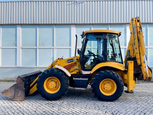 JCB 3CX  Super         2005    CE