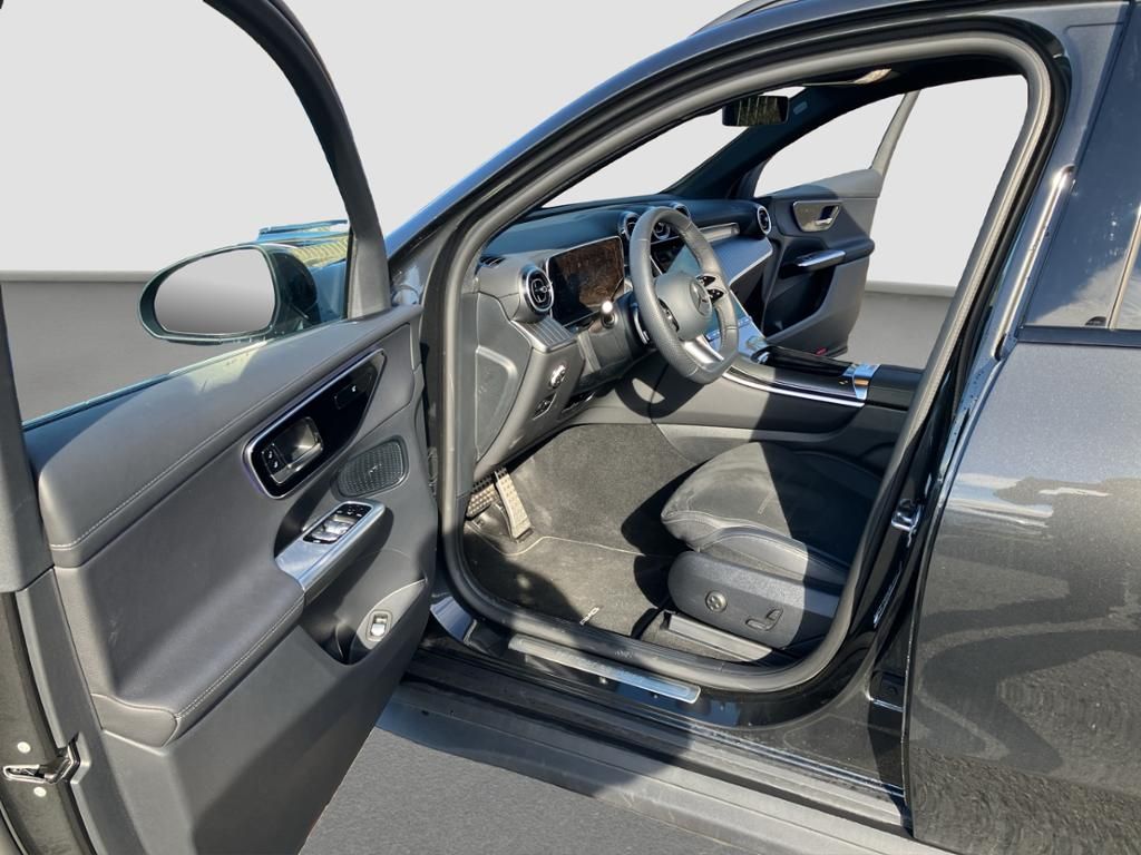 Fahrzeugabbildung Mercedes-Benz GLC 200 4MATIC AMG Line*NightPaket*el.Heckklappe
