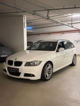 BMW E91 330d N57 Facelift M Paket - BMW 330: Kombi, E91 330d