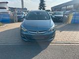 Opel Astra J Sports Tourer Energy - Opel Astra: Energy