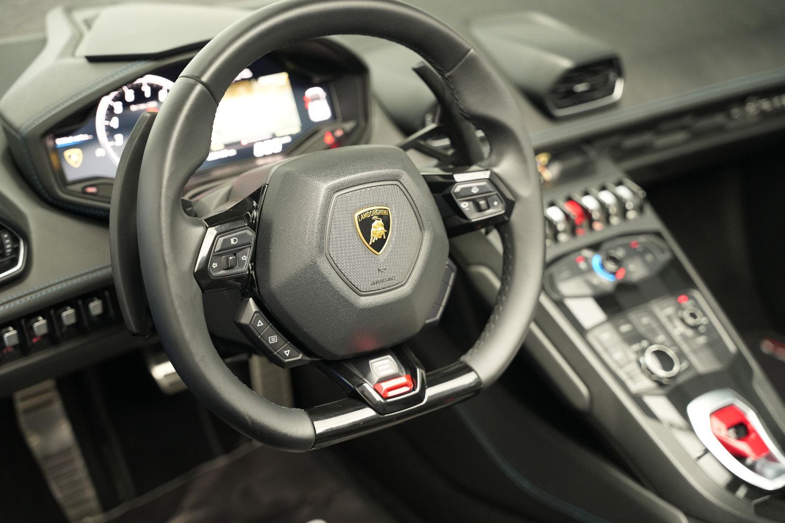 Fahrzeugabbildung Lamborghini Huracan Huracán/SPYDER/LIFT/KAMERA/LP610/KERAMIK