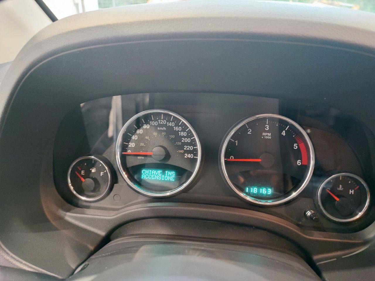 Jeep Compass 2012 — photo 11