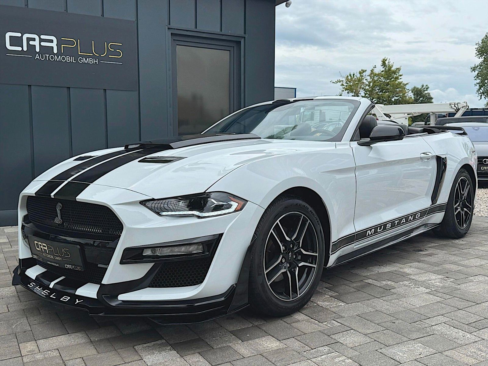 Fahrzeugabbildung Ford Mustang Shelby GT 500 Sport Cabrio Premium LED