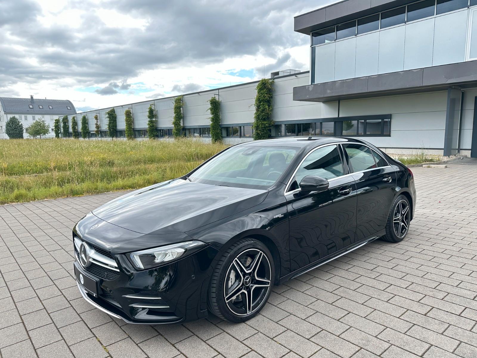 Mercedes-Benz A 35 AMG Limousine 4Matic/Park Paket/LED Scheinw