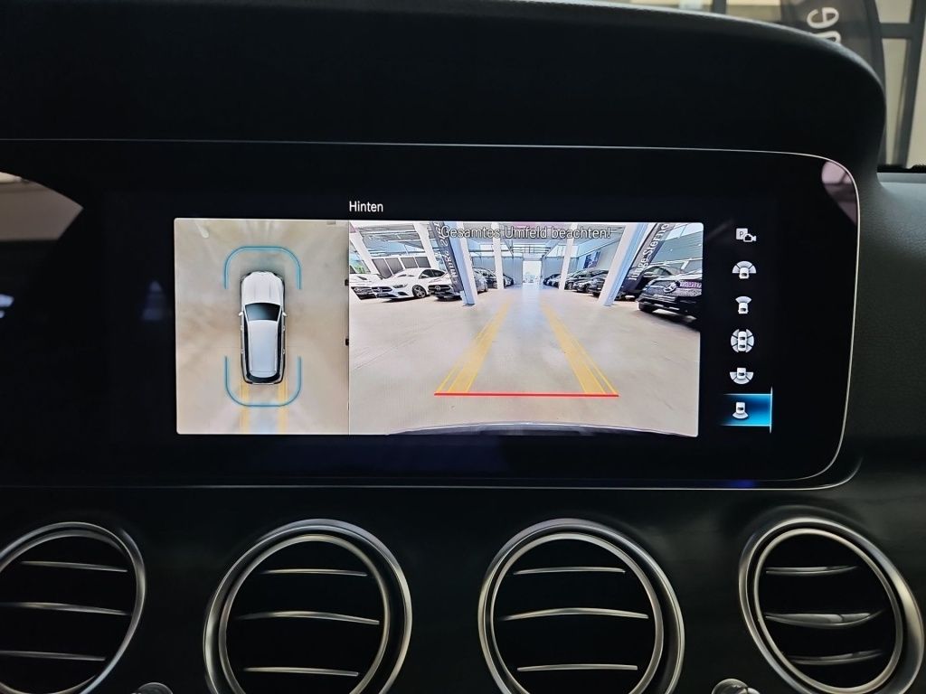 Fahrzeugabbildung Mercedes-Benz E 400 dT 4M Avantg. Distronic+ SDHZ Sitzkl. 360°