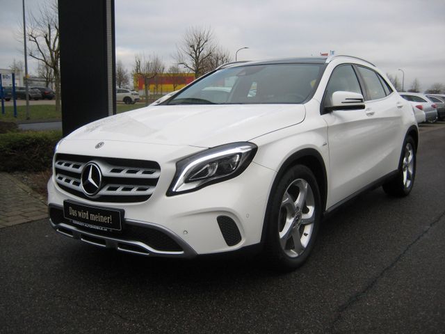 Mercedes-Benz GLA 200 Urban 7G LED+Fernlicht AHK Pano Navi DAB