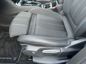 Opel Grandland 1.2 T GS Automatik AHK Matrix LED