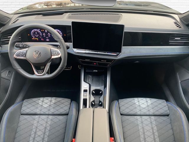 Fahrzeugabbildung Volkswagen Passat R-Line 2,0 l TDI SCR 110 kW (150 PS) 7-Ga