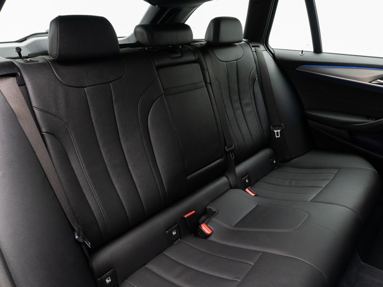 Fahrzeugabbildung BMW 530d  M Sport Kamera Laser HUD DAB HiFi Komfort