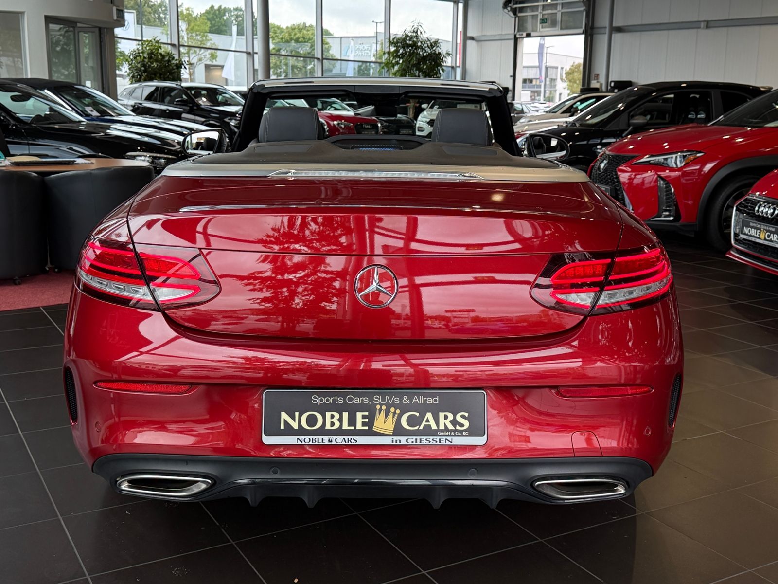 Fahrzeugabbildung Mercedes-Benz C 200 Cabrio AMG NIGHT Navi Rückfahr KAM Sounds.