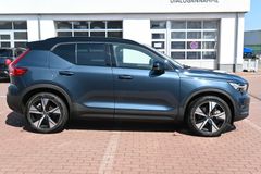 Fahrzeugabbildung Volvo XC40 Recharge Twin Pro AWD*PANO*Google*ACC*AHK